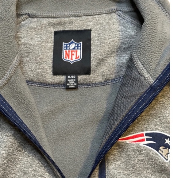 Mens NFL New England Patriots Pullover NFL 1/2 Zip Up Gray Navy Blue - Picture 6 of 8
